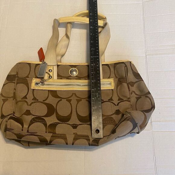 COACH Signature Daisy Vintage Tote Bag  Tan And  Brown 8X4X12 SEE DESCRIPTION - Picture 10 of 12